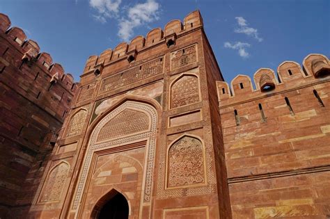 arco tudor fuerte rojo agra|Tour y guía de viaje del Fuerte Rojo de Agra .